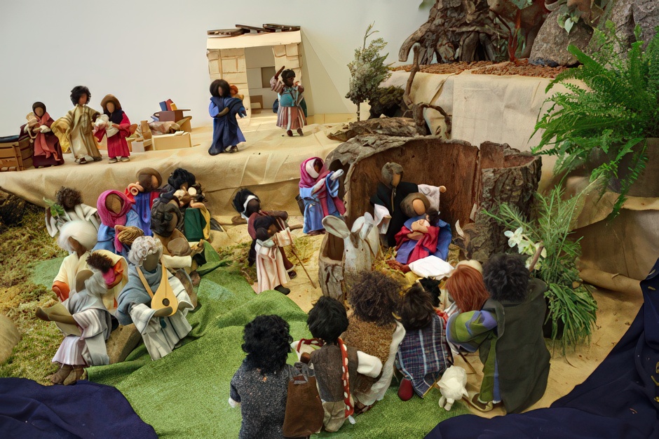 Evdiak Grippenlandschaft mit vielen Figuren in der Mutterhauskirche in Herrenberg
