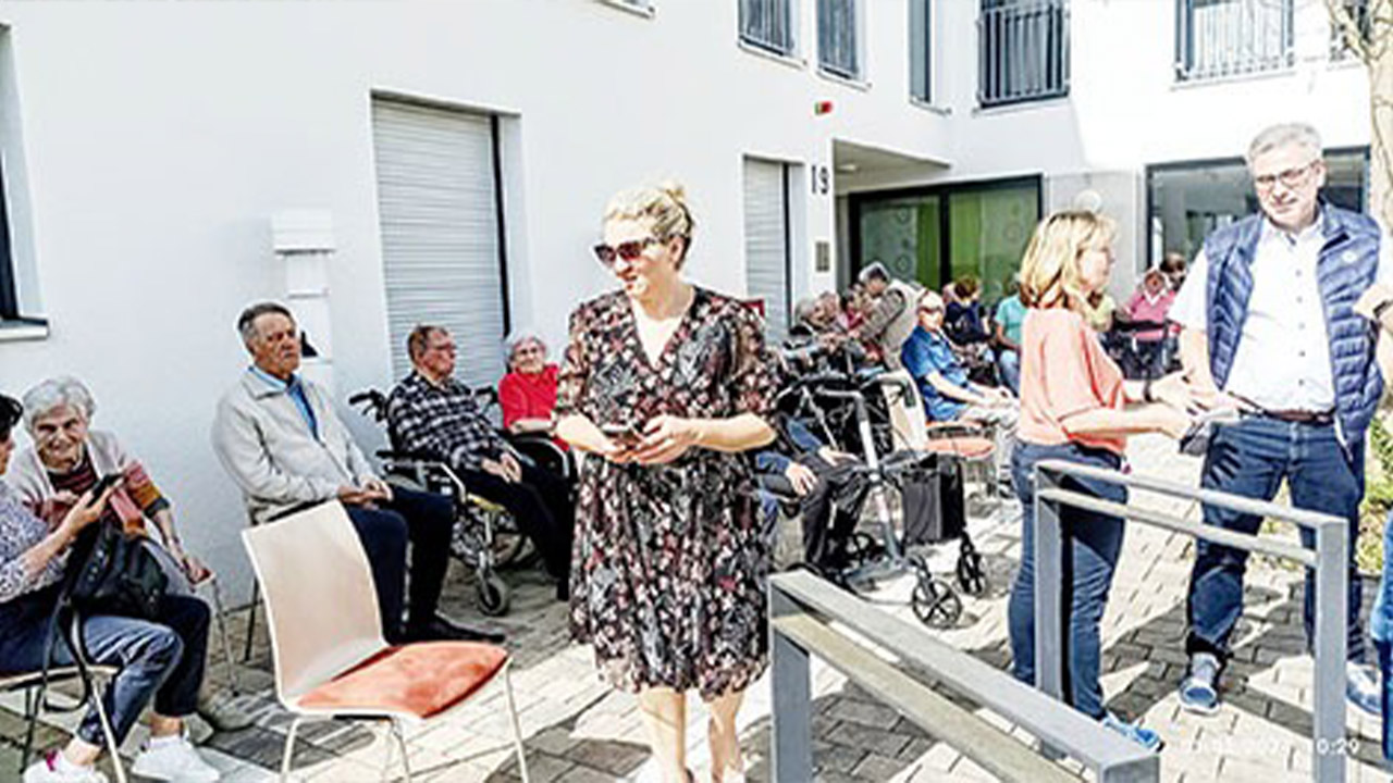 Evdiak Bild von vielen Personen